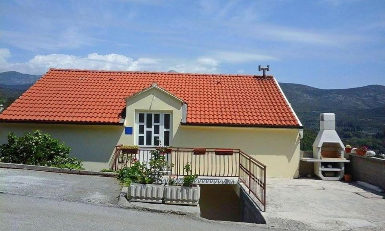 Apartments Mara 몰루나트 외부 사진